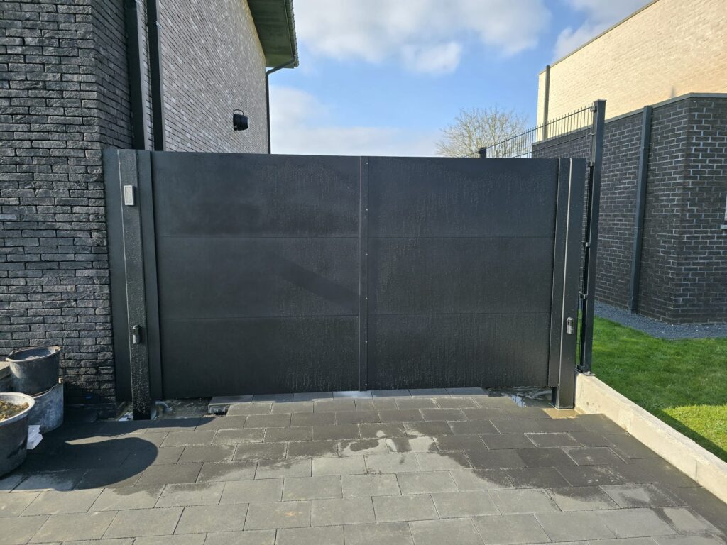 poort geplaatst door Henderickx bv